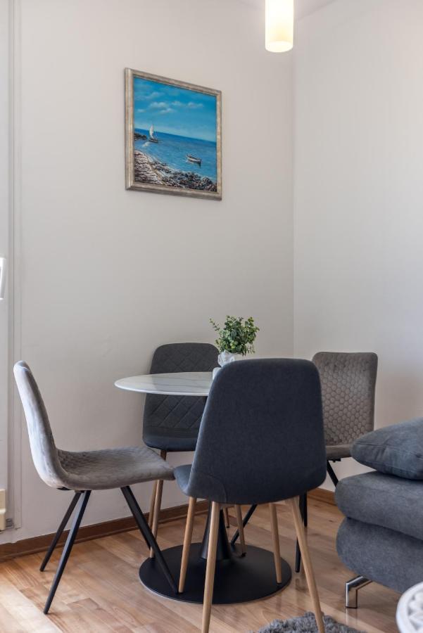 Apartment Split Karoglan 外观 照片