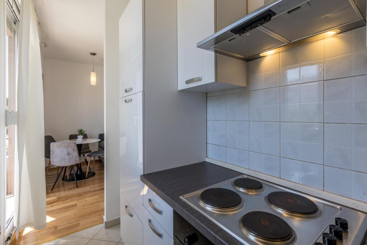 Apartment Split Karoglan 外观 照片